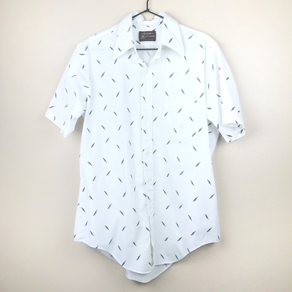Vintage} Button Front Feather Short Sleeve Shirt - Picture 2 of 6